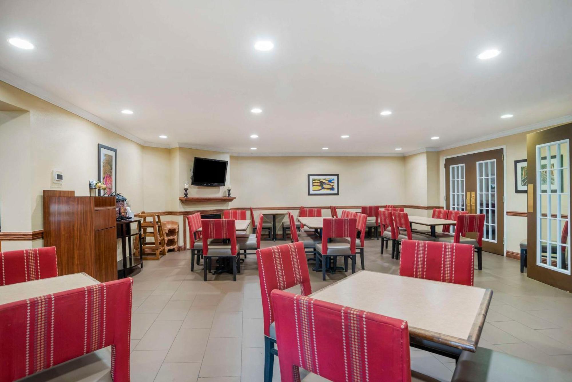 Comfort Inn & Suites Daphne Spanish Fort - Mobile East Екстер'єр фото