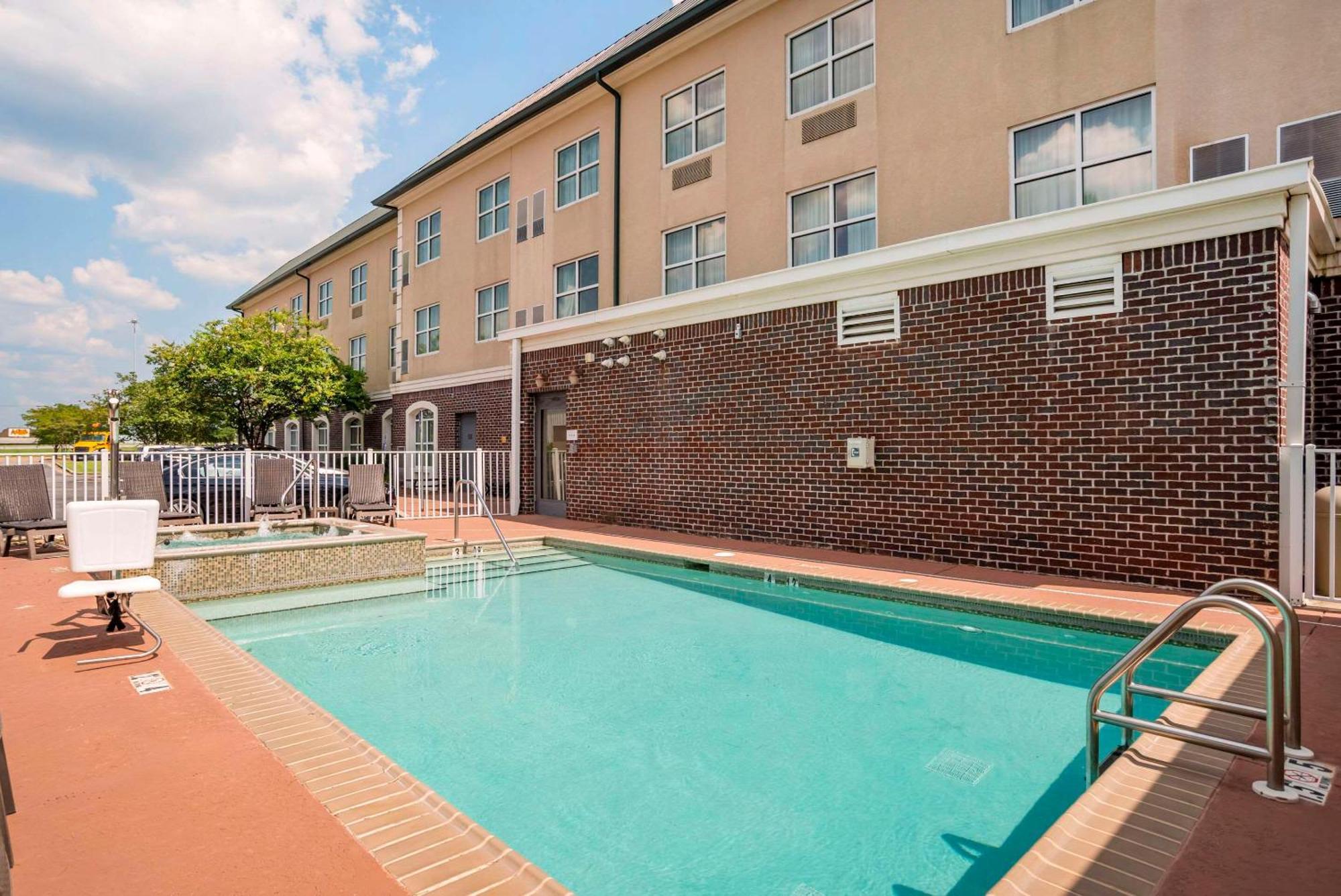 Comfort Inn & Suites Daphne Spanish Fort - Mobile East Екстер'єр фото