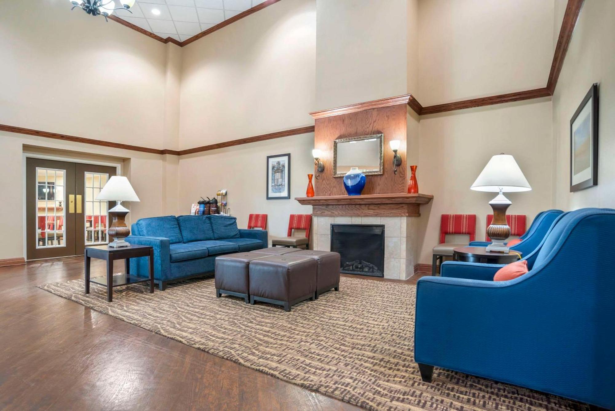 Comfort Inn & Suites Daphne Spanish Fort - Mobile East Екстер'єр фото